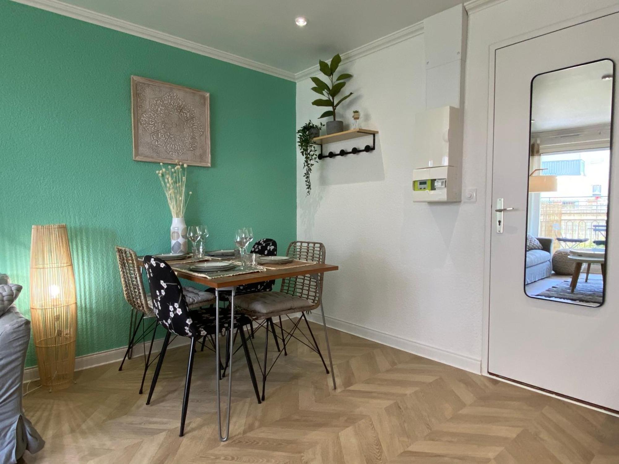 Chaleureux Deux Piece Coeur De Ville Avec Parking Prive Cabourg Kültér fotó